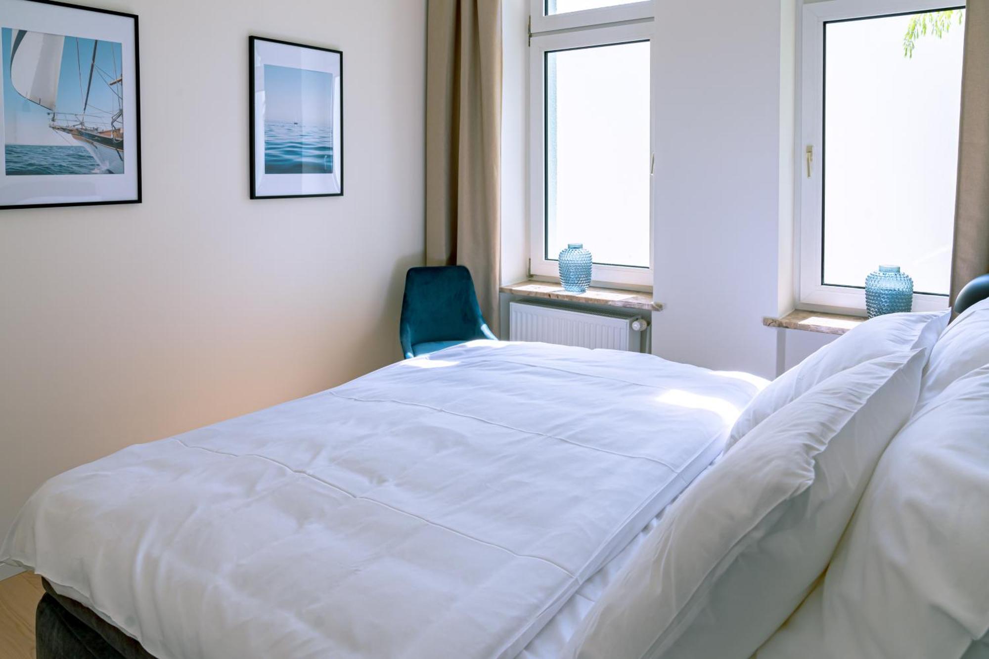 Kapitaenshaus Friedrich Franz - Premium Apartments 200 Meter Vom Strand Und Alten Strom Rostock Room photo
