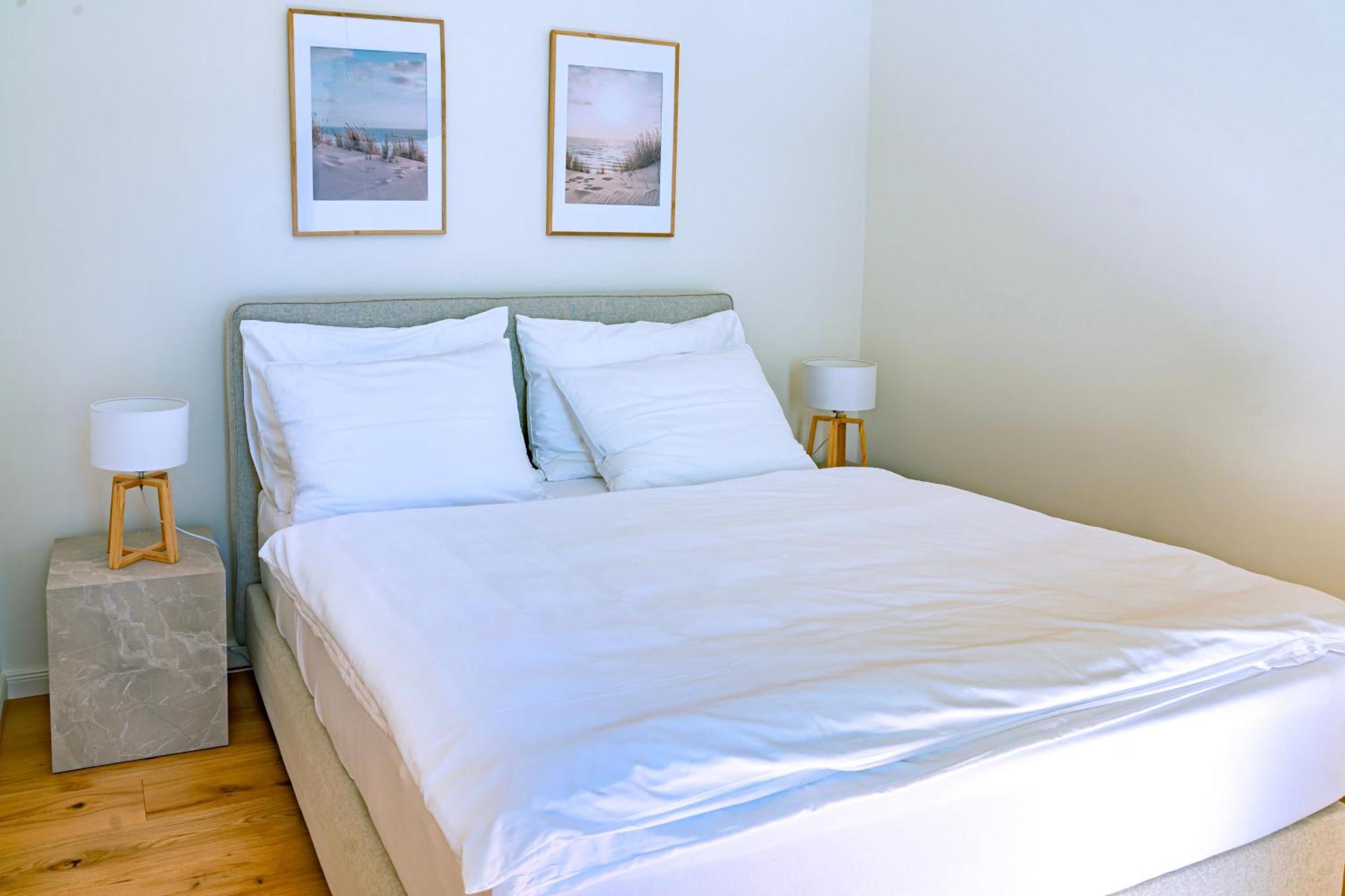 Kapitaenshaus Friedrich Franz - Premium Apartments 200 Meter Vom Strand Und Alten Strom Rostock Room photo